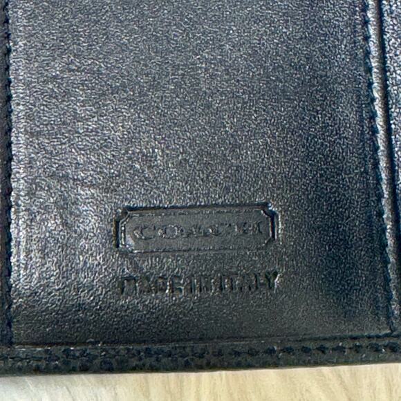 Coach VTG 1990s SLG Trifold Wallet Key Case Pebbled Black Leather Brass Fob - Picture 5 of 13